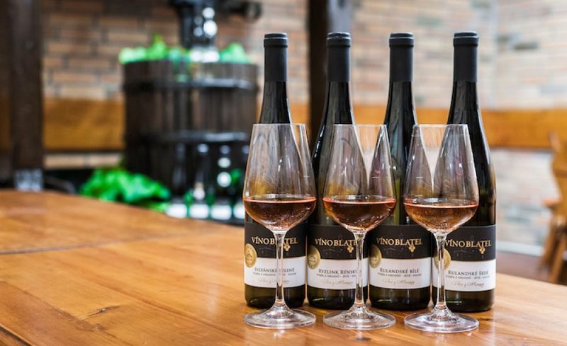 Vinotéka Víno Blatel