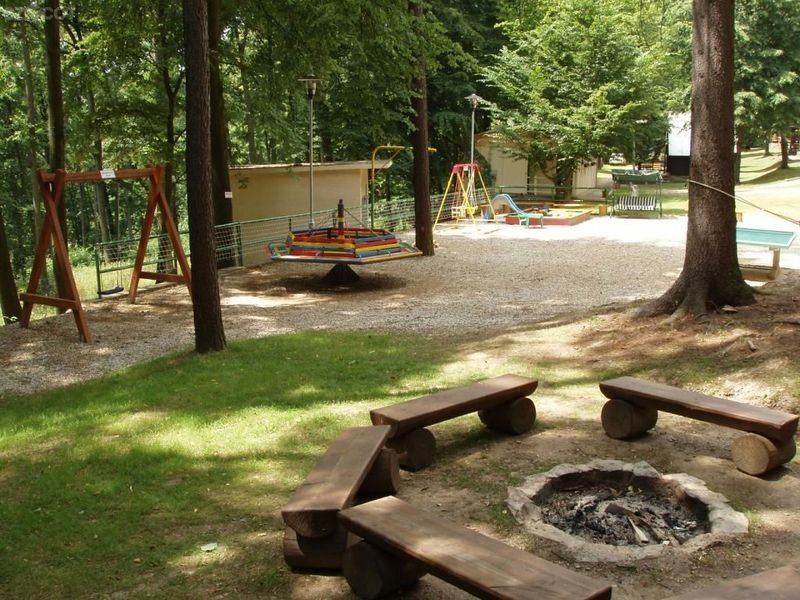 Chatová osada U Lesa